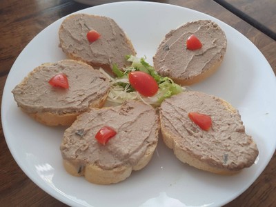 ขนมปังทาตับห่าน