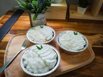 เค้กชิฟฟ่อนมะพร้าวอ่อน เป็นเมนูแนะนำของทางร้าน ตัวเค้กหอมนุ่มจากน้ำมะพร้าวสดๆที่