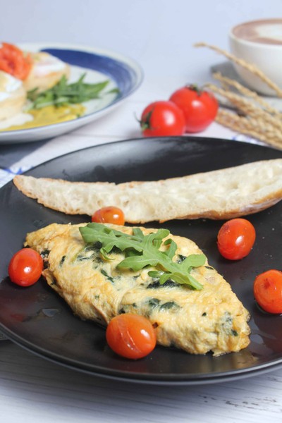 Egg Benedic with Salmon&Roket