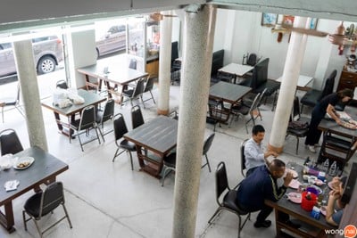 บรรยากาศ ภัตตาคารผ่านฟ้า