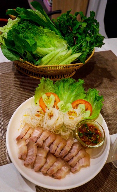 เมี่ยงหมูสามชั้นลวกจิ้ม