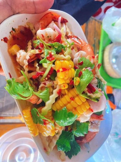 ยำกุ้งสุก