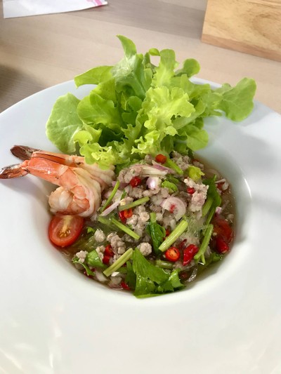 ยำวุ้นเส้น