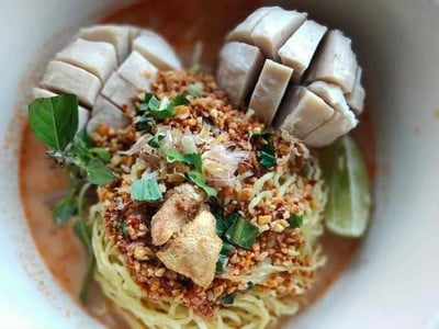 ก๋วยเตี๋ยวเรือกอไผ่(สันติธรรม)