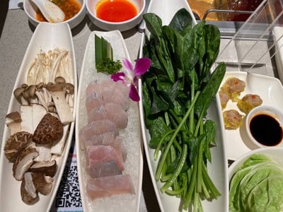 อาหาร หรือ เครื่องดื่ม