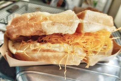 อาหาร หรือ เครื่องดื่ม