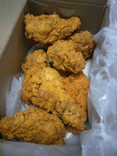 วิงซ์แซ่บ