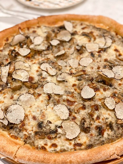 TRUFFLE PIZZA