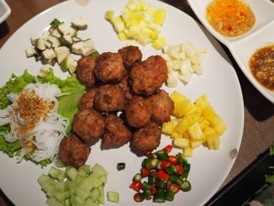 บ้านสกุลดาว ข้างเทคนิค