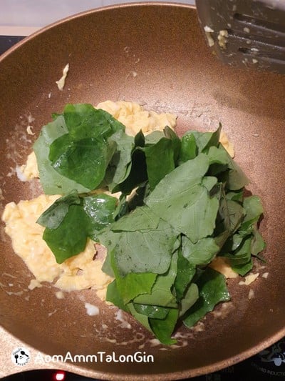 วิธีทำ ใบตำลึงผัดไข่ 🥚