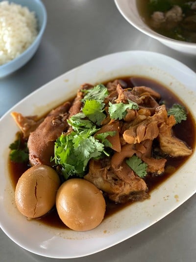 เมนูของร้าน เลือดหมูเฮียเล็ก