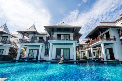 ดีลที่พัก ห้องแบบ Deluxe Pool View จำนวน 1 คืน (รวมอาหารเช้าสำหรับ 2 ท่าน)