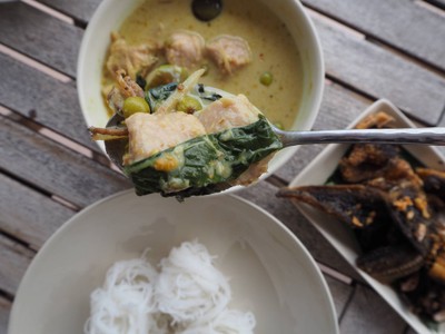 แกงเขียวหวานลูกชิ้นปลากราย