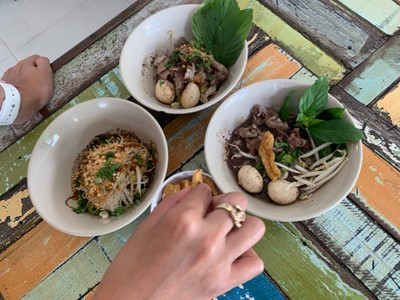 บะหมี่เนื้อแห้ง