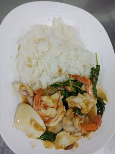 กะเพราทะเลรวม