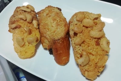 ขนมปังเนยกรอบกรุบ 🍞🥖 ขนมปังเนยกรอบกรุบ 🍞🥖