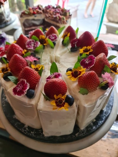 อาหาร หรือ เครื่องดื่ม