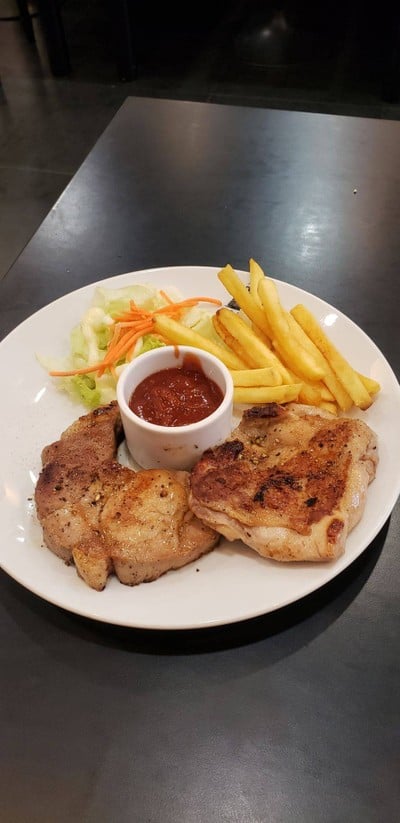 สเต๊กสันคอหมู + สเต๊กไก่สไปซี่