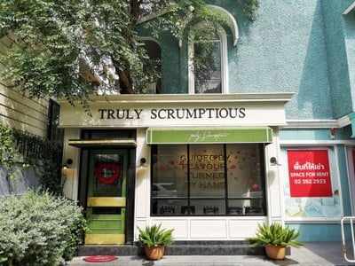 Truly Scrumptious (Sukhumvit 49/11)