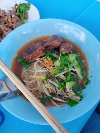 ก๋วยเตี๋ยวเนื้อวัวตุ๋น