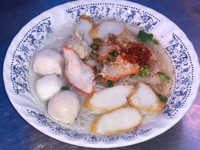 เส้นหมี่ต้มยำ