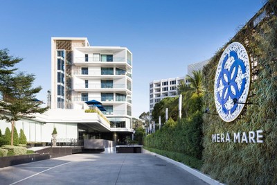 ดีลที่พัก ห้องแบบ Deluxe Sea View จำนวน 1 คืน (รวมอาหารเช้าสำหรับ 2 ท่าน)
