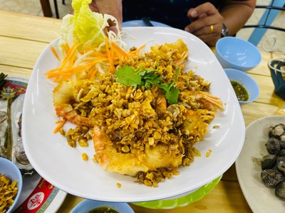 กุ้งทอดกระเทียม