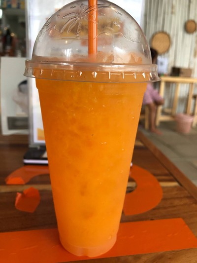 น้ำส้มคั้น