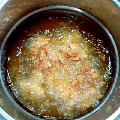 วิธีทำ ไก่ทอดกรอบๆ (ก๊อปปี้ KFC) 😁กรอบ อร่อย จริงๆนะ😁