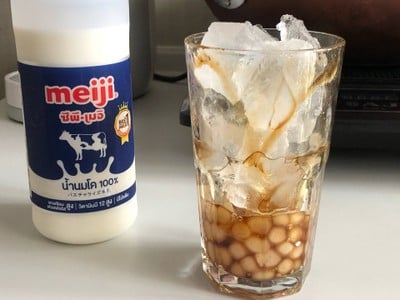 วิธีทำ ไข่มุกบราวน์ชูการ์นมสด วิธีทำ ไข่มุกบราวน์ชูการ์นมสด