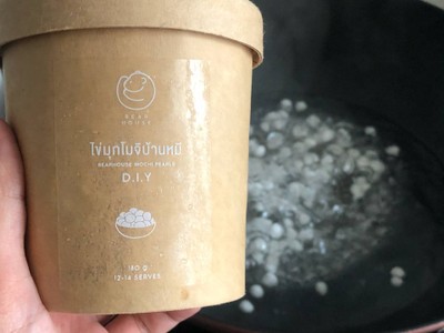 วิธีทำ ไข่มุกบราวน์ชูการ์นมสด วิธีทำ ไข่มุกบราวน์ชูการ์นมสด