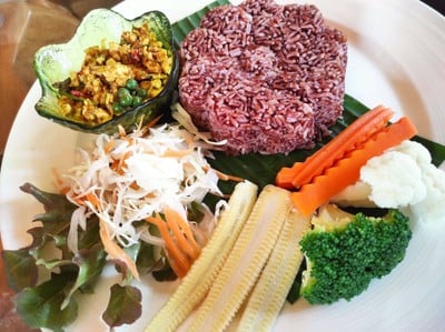 ชุดสุขภาพคั่วกลิ้งไก่