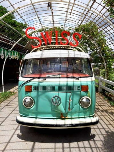 รถสีเขียว