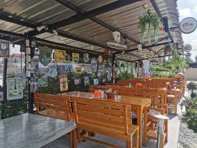 บรรยากาศ ส้มตำแปดริ้ว