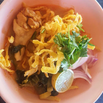 ข้าวซอยไก่