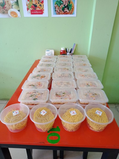 สปาเก็ตตี้ขี้เมาทะเล & ราดหน้าหมี่กรอบ