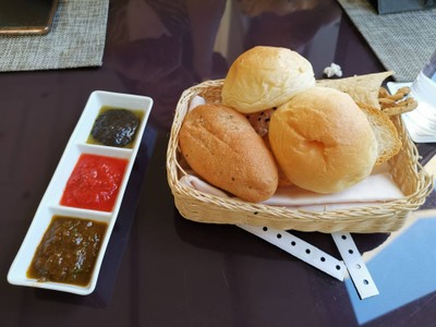 ขนมปัง