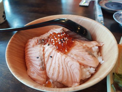 เมนูของร้าน ซูชิมั้ย สาขานวมินทร์