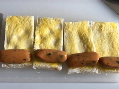 วิธีทำ ขนมปังชุบไข่ไส้กรอก 🌭 วิธีทำ ขนมปังชุบไข่ไส้กรอก 🌭
