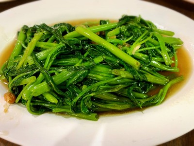 ผัดผักบุ้งไฟแดง