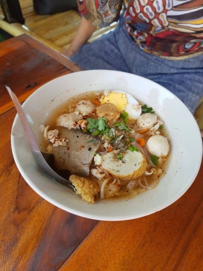 อาหาร หรือ เครื่องดื่ม