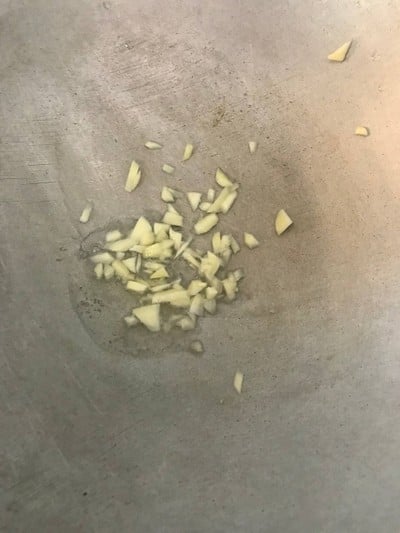 วิธีทำ เห็ดออริจินผัดหมูสับ 