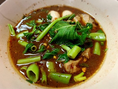 เกาเหลาหมูน้ำตก.
