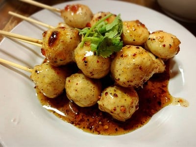 ลูกชิ้นปิ้งหมู