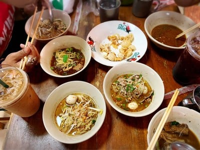 ก๋วยเตี๋ยวรวม