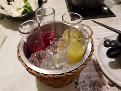 อาหาร หรือ เครื่องดื่ม