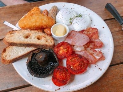 Bluetamp Cafe ประดิษฐ์มนูธรรม