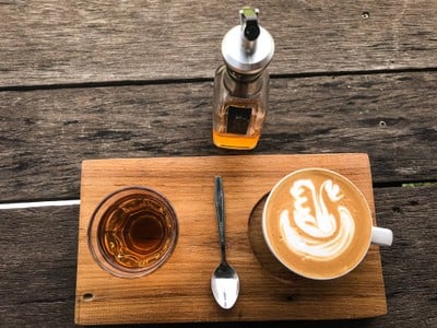 เมนูของร้าน Sunset Coffee Roaster สาขาริมแม่น้ำเจ้าพระยา จ.ชัยนาท