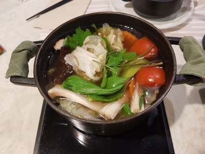 อาหาร หรือ เครื่องดื่ม