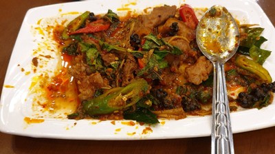 ผัดเผ็ดหมูป่า